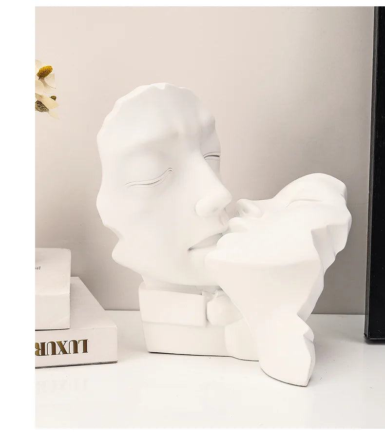 Resin Crafts Abstract Portrait Sculpture Couple Gold Head Ornament