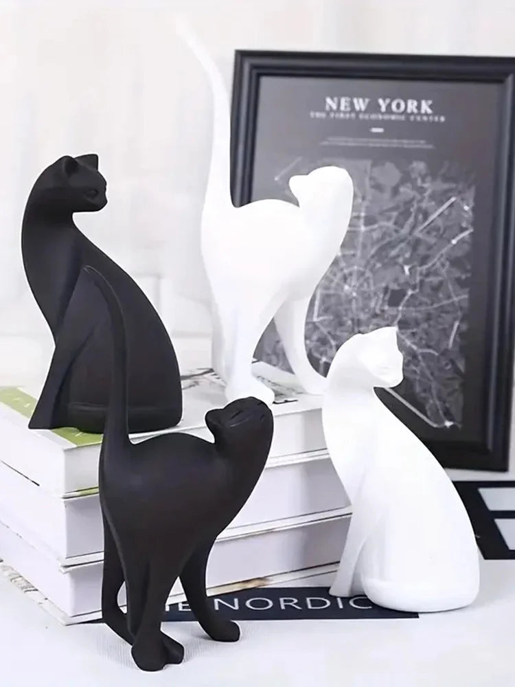Resin Couples Cat Statues for Home Decorations Animal Figurine